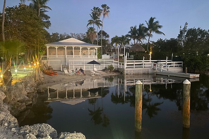 1.5 Hour Bay Side Key Largo Sunset Cruise on a Spacious Catamaran - Sunset, Music, and the General Mood