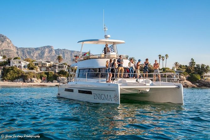 1 Hour Coastal Catamaran Cruise from Cape Town - Crew, music, drinks, and the onboard mood