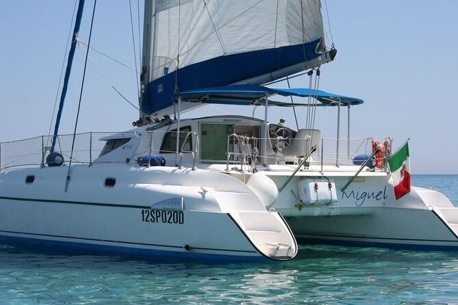 2-Catamaran tour from Cannigione to the Maddalena Archipelago - Spargi: your first proper swim