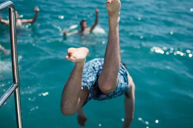 2-Hour Catamaran Tour along the Costa Tropical and Malaga Coast - What this Costa Tropical catamaran trip is really like