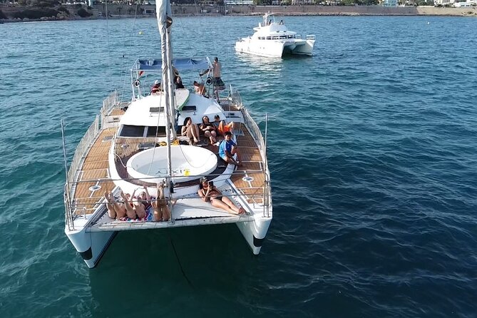 2 Hour Catamaran Tour with Jacuzzi and Sea Bath - Sailing along Torrevieja’s coast for the first hour