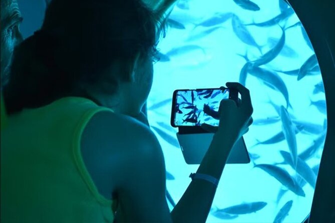 2 Hours Catamaran and Semi Submarine with Snorkeling in Hurghada - Thirty minutes of guided snorkeling