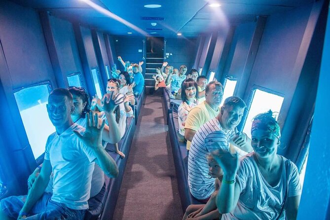 2 Hours Catamaran and Submarine with Snorkeling in Hurghada - Starting at 8:00 a.m. with hotel pickup