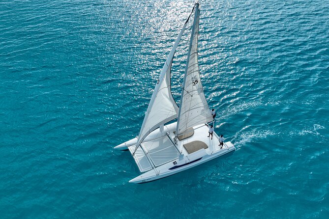 2 in 1 Catamaran to Isla Mujeres Tour from Cancun with Open Bar - Arriving on Isla Mujeres