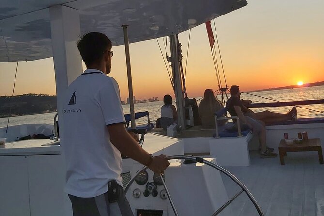 2H Private Sailing Catamaran "Vertigo" Tour in Lisbon up to 18pax - Under the Ponte 25 de Abril