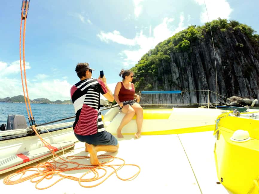 2h Sailing catamaran in La Baie des Saintes - Sailing from Terre de Haut toward Grande Baie