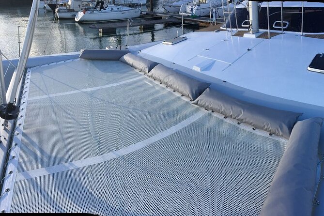 2H Tour on a Private Sailing Catamaran "Scarlett" up to 16 people - Comfort aboard Scarlett