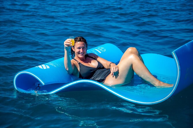 2hr Luxury Private Sailing Catamaran in Waikiki for 1-6 People - Marine life, from turtles to humpback whales