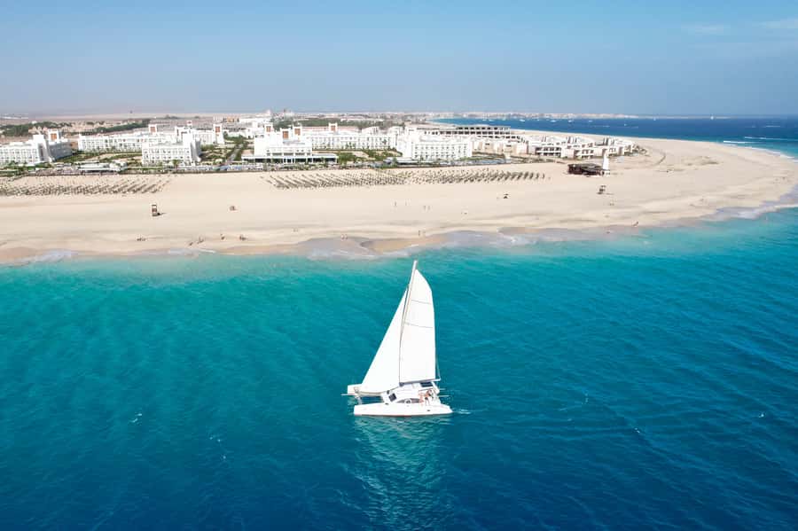 3-hour Catamaran Adventure on the waters of Sal Island - Three hours along the coast of Sal