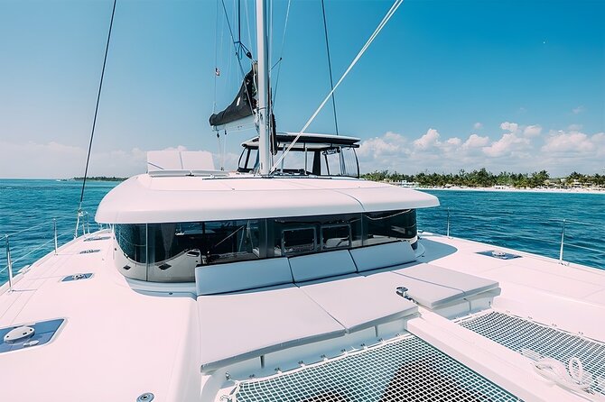 3 Hour Catamaran Experience in a Private 42' Lagoon - Food, drinks, and the practical value of the open bar