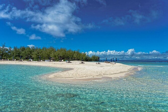 3 North Islands Catamaran Cruise with Lunch & Drinks on island. - Key points to know before booking