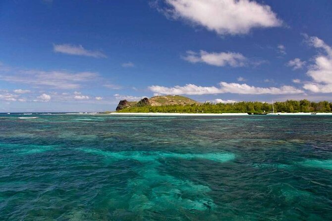 3 North Islands Catamaran Cruise with Lunch & Drinks on island. - Leaving Grand Baie for the northern islands