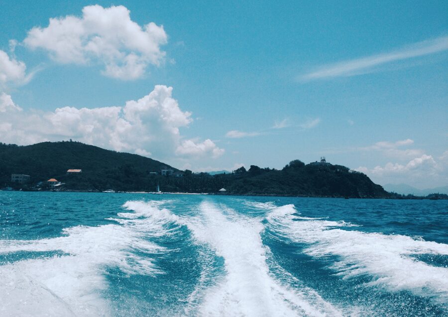 3H30 Explore the south shore of the bay of Ajaccio Catamaran - Leaving Ajaccio for the south shore