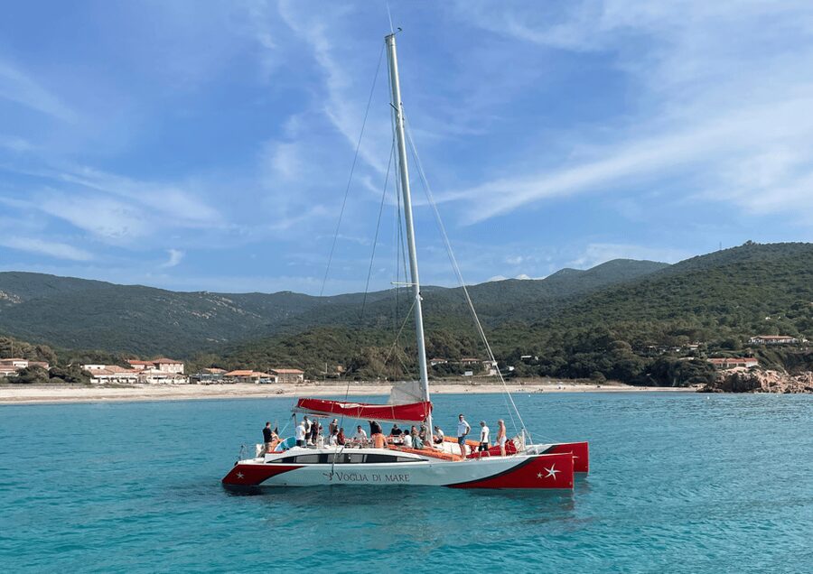 3H30 Explore the south shore of the bay of Ajaccio Catamaran - Seeing the Sanguinaires Islands from the sea