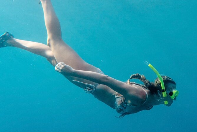 4 Hours Exclusive 45' Lagoon Catamaran Experience - Food that makes this more than a drinks cruise