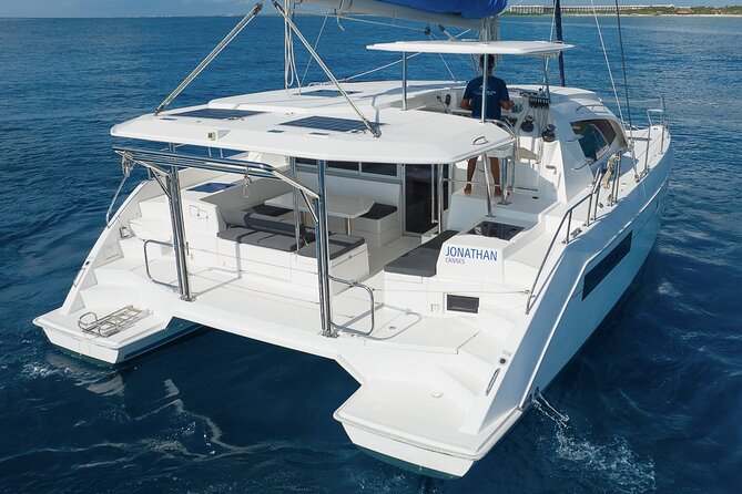 4H Lux 40' Catamaran All-Inclusive in Tulum and Playa del Carmen. - Is the price good value for your group?