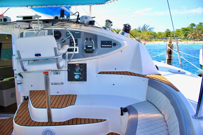 4hrs / 46ft Catamaran Private Charter From Cancun to Isla Mujeres - Sunset timing can change the mood