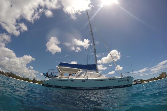 5-Hour Small-Group Catamaran Cruise from Bridgetown with Lunch - Sailing Along the West Coast