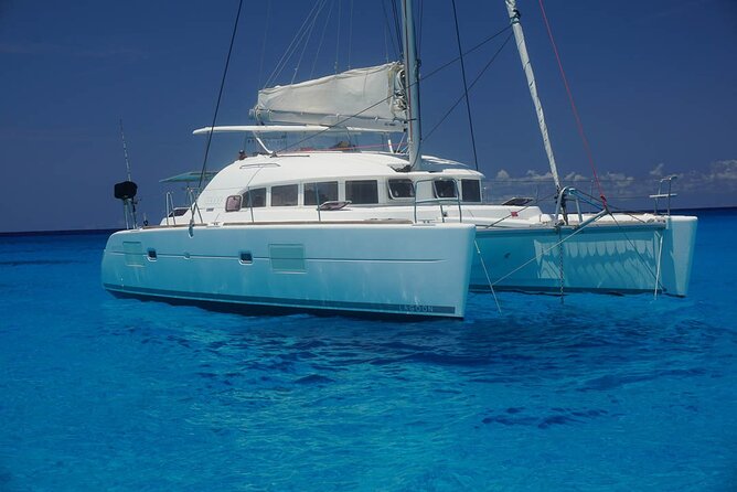 5H Private 40'Catamaran All-Inclusive in Tulum & Playa del Carmen - La Bocana brings lunch, music, and shallow water