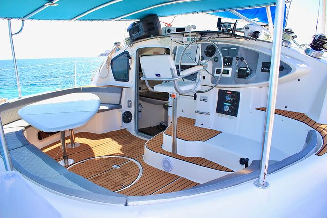 7hrs / 46ft Catamaran Private Charter From Cancun to Isla Mujeres - The return sail and possible sunset