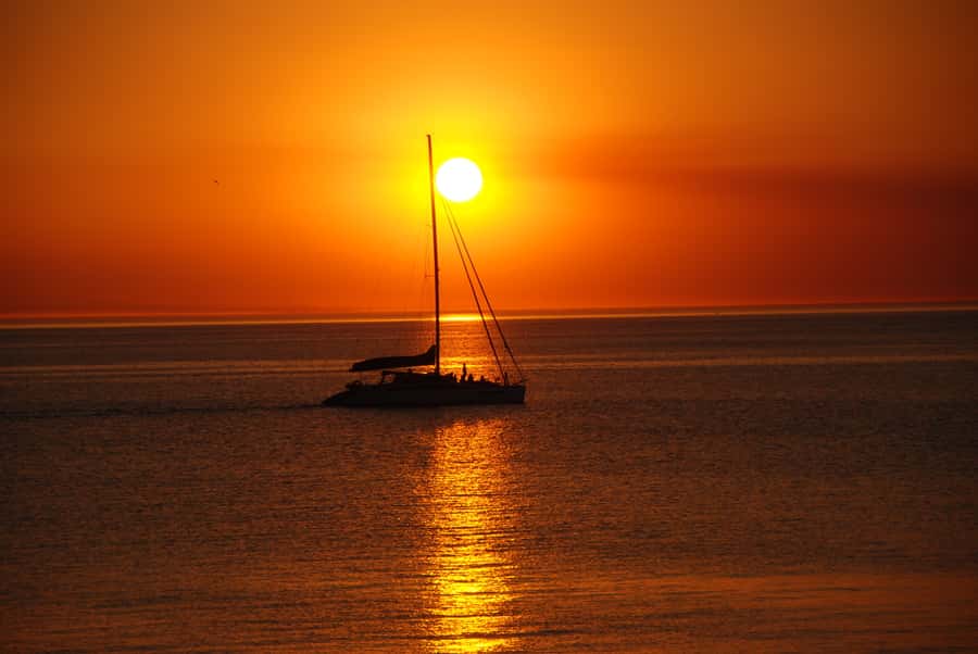 Adelaide: Glenelg Twilight Catamaran Cruise with Drink - What the Glenelg twilight cruise is really like