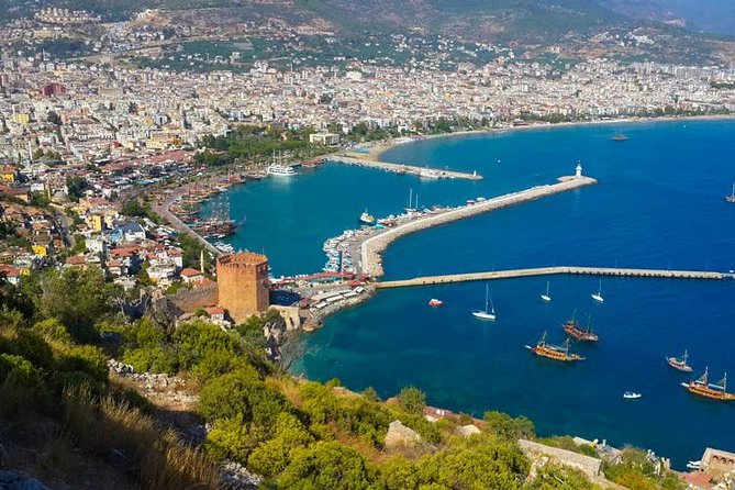 Alanya Catamaran Boat Tour with Sunbathing Swimming & Snorkelling - Setting out from Alanya Limanı