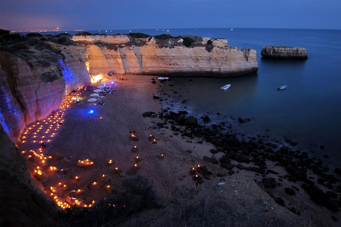 Albufeira: 6-Hour Sunset Dinner Catamaran Cruise with Open Bar - Who should book this evening cruise?