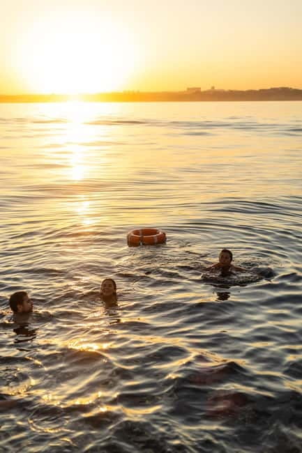 Algarve: Catamaran Sunset Tour with DJ or Live Guitarist - Who will enjoy this cruise most