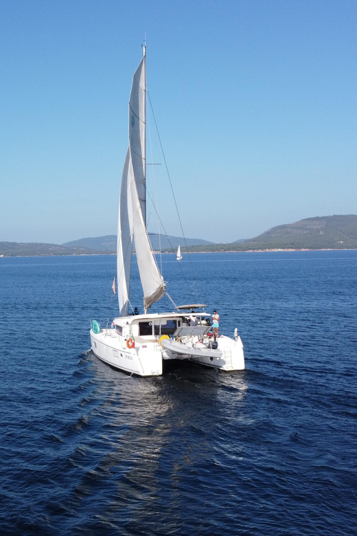 Alghero catamaran sunset tour Alghero - Final call: book it for the boat, not the buffet