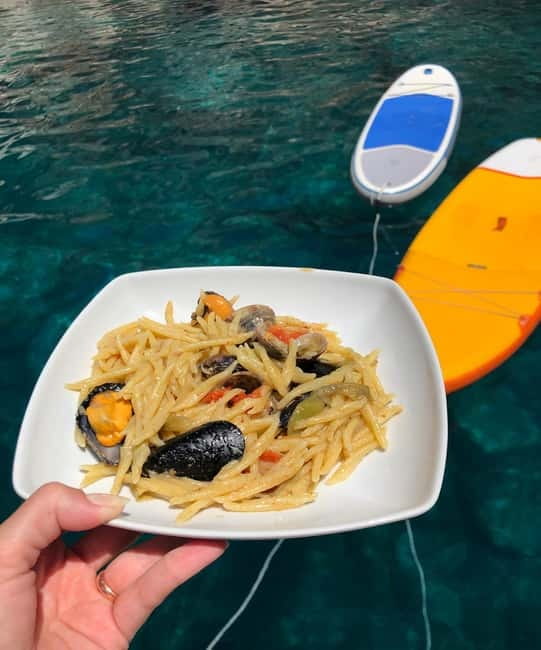Alghero: Scenic Catamaran Cruise with Lunch and Snorkeling - An afternoon of more sea time