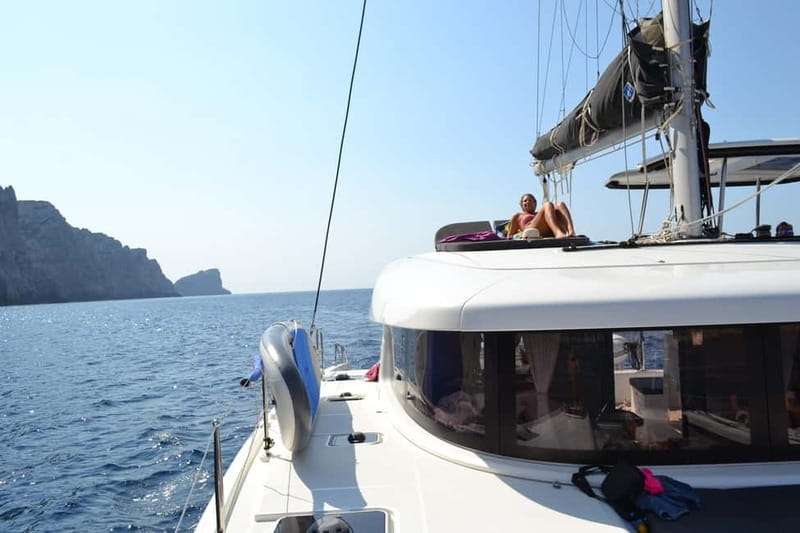 Alghero: Scenic Catamaran Cruise with Lunch and Snorkeling - Who will enjoy this catamaran day?