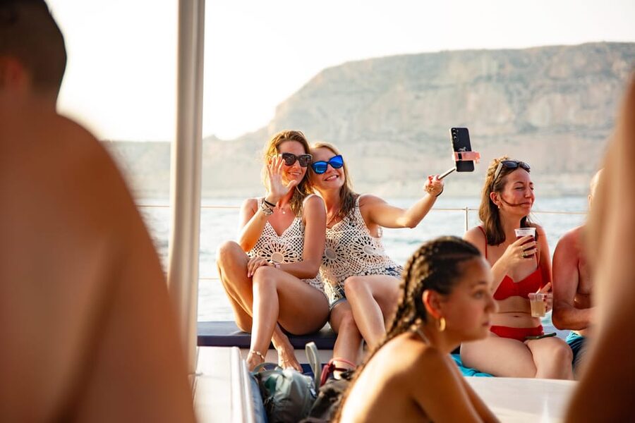 Alicante: 2-Hour Late Afternoon Catamaran Cruise - What the atmosphere is really like