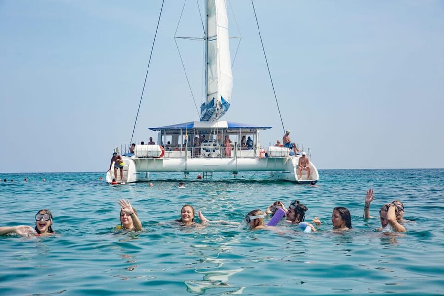 Alicante: 3-Hour Coastal Catamaran Cruise - Choosing the Right Seat for the 45-Minute Sail