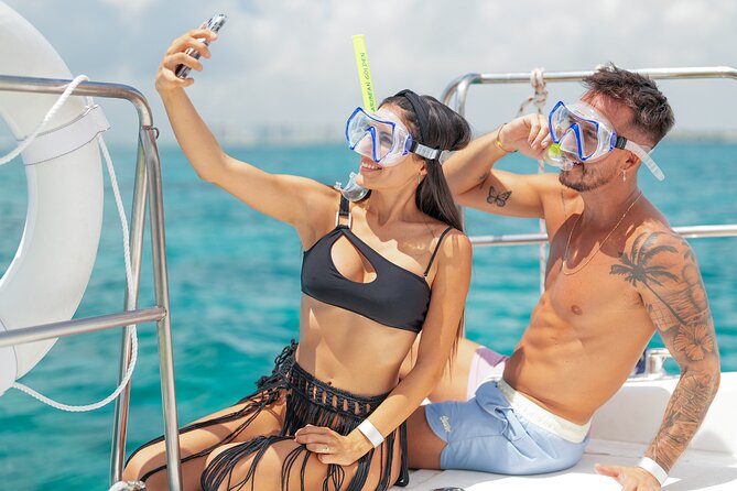 All Inclusive Isla Mujeres Catamaran - Free time in Playa Centro