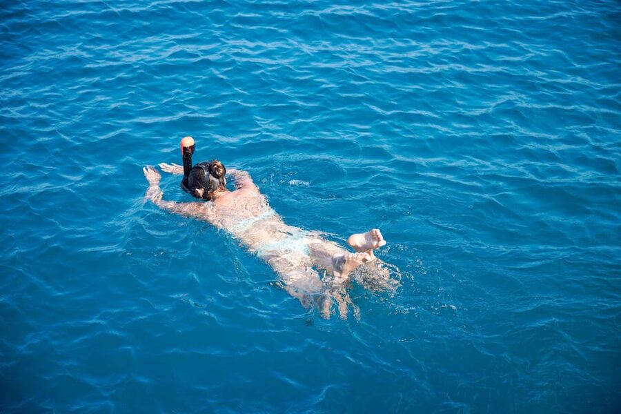 Altea: Motor catamaran with optional lunch and swimming stop - The swimming stop near Albir Bay