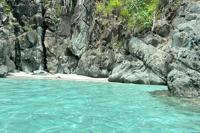 Amazing Half Day Private Boat Charter on Luxury Sailing Catamaran - Maho, Lovango Cay, and Christmas Cove