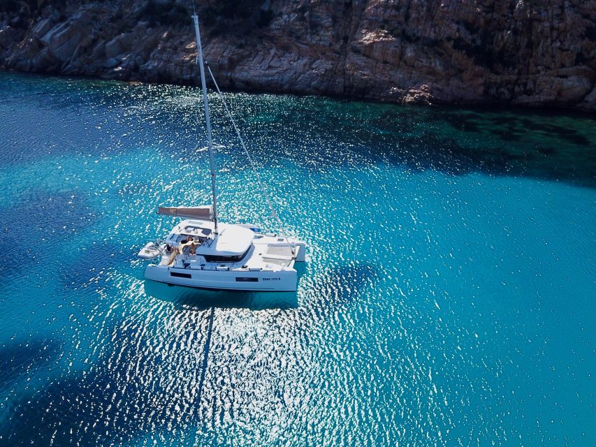 Archipelago di La Maddalena: Catamaran Tour Full day-Lunch - Starting at Game Sailing and Getting Underway