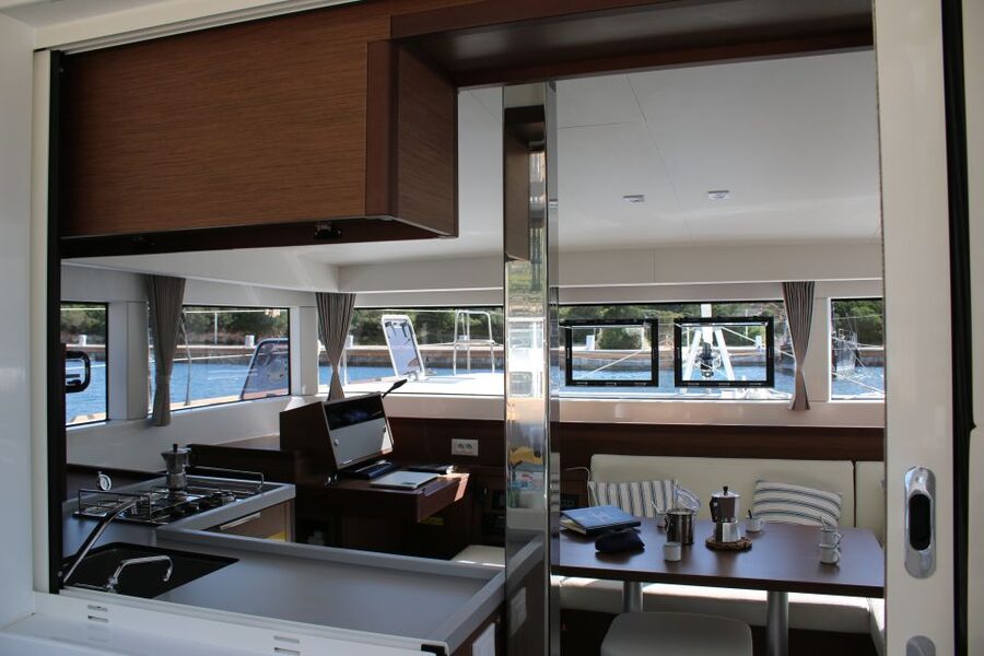 Archipelago di La Maddalena: Catamaran Tour Full day-Lunch - Food, Drinks, and What You Need to Bring