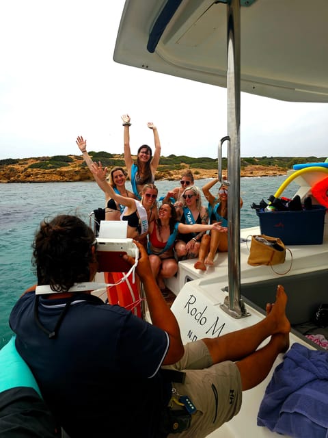 Athens: Riviera Catamaran Tour with Fresh Meal and Drinks - Cruising toward Hydrousa