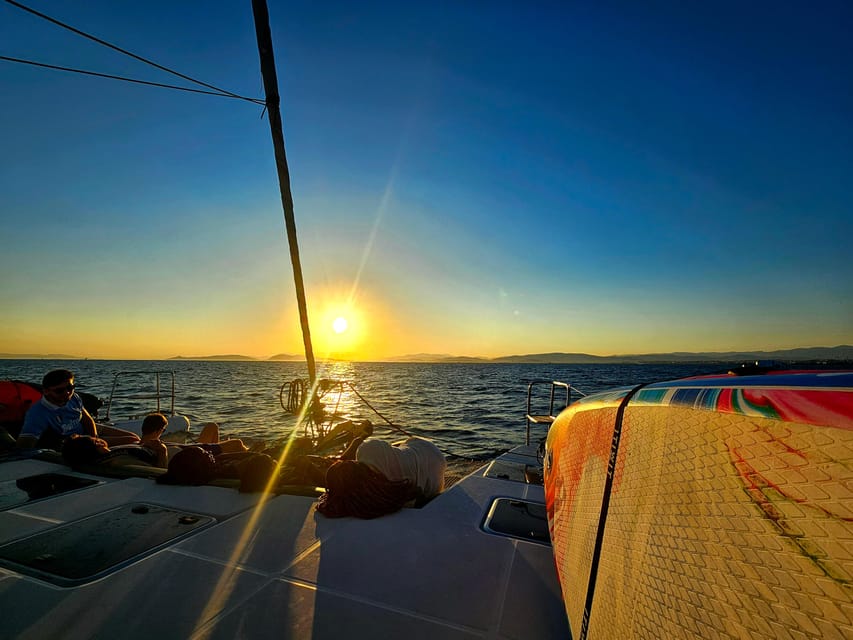 Athens: Riviera Catamaran Tour with Fresh Meal and Drinks - What the $144 price really includes