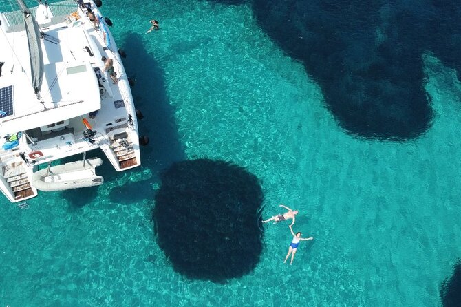 Athens Riviera Catamaran tour with fresh Meal Drinks and Swimming - How the crew shapes the day
