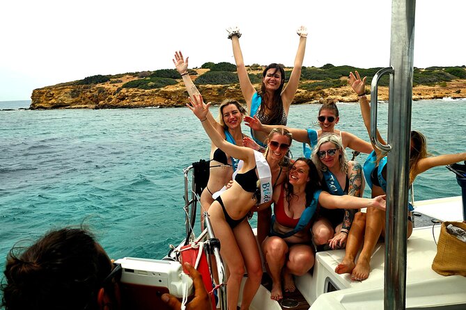 Athens Riviera Catamaran tour with fresh Meal Drinks and Swimming - Who will enjoy this catamaran most?