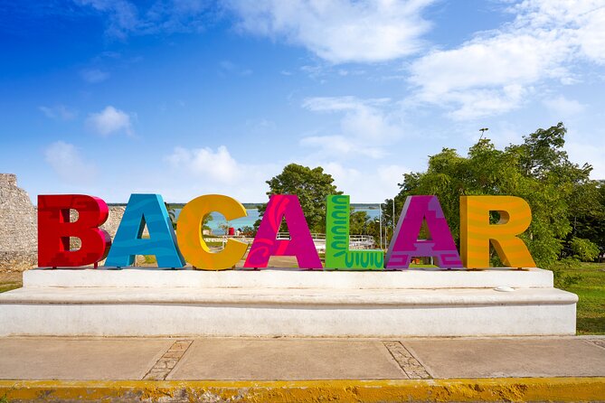 Bacalar Lagoon Private Catamaran Lunch and Drinks from Costa Maya - Tacos and guacamole at The Yak Lake House
