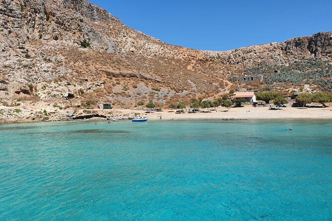 Balos Shared Catamaran Cruise (small groups up to 10 or 22ppl) - How private does the boat feel?