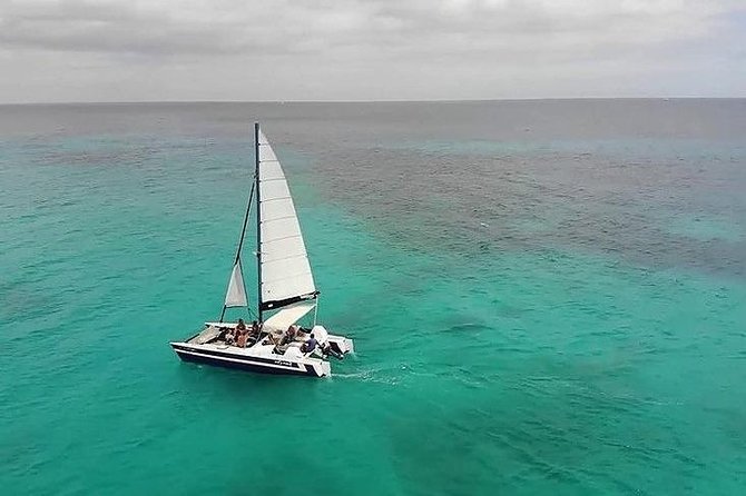 Barbados Catamaran Snorkel Cruise with Lunch and Open Bar - Sailing the west coast between swim stops