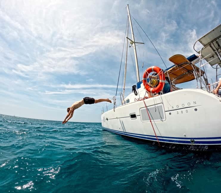 Barcelona: Catamaran Cruise w/ Sailing, Wine, & Tapa - Who will enjoy this cruise most?