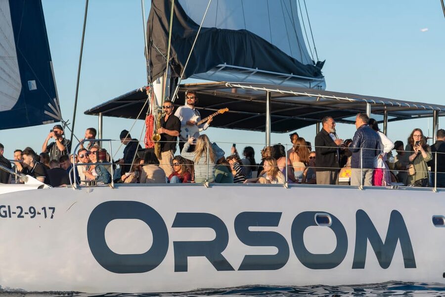 Barcelona: Catamaran Cruise with optional Live Jazz Music - Quick points to know