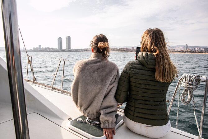 Barcelona Small Group Trip by Catamaran w Tapas, Cava and Sunset - Why the small group matters