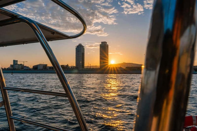 Barcelona: Sunset Catamaran Cruise with Wine and Tapa - Key points to know before booking