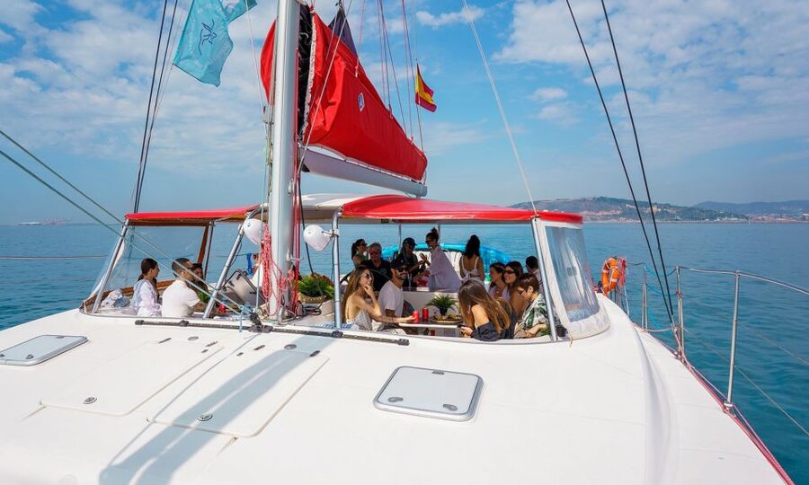Barcelona: Sunset or Day Catamaran Cruise with Tapa & Drink - Practical advice before you go
